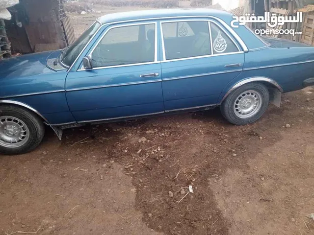 Mercedes 240