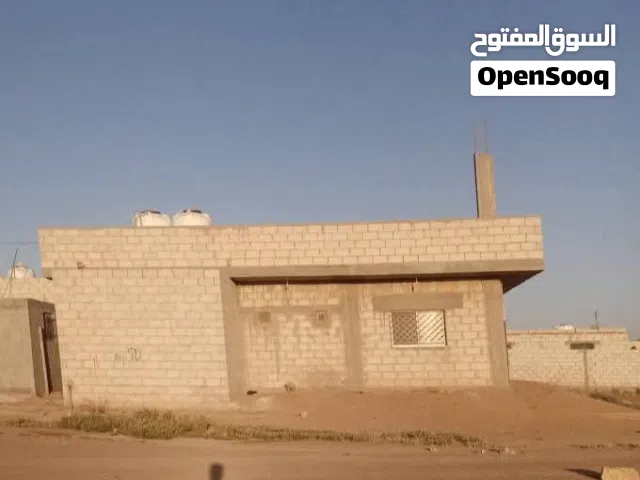 217 m2 3 Bedrooms Townhouse for Sale in Mafraq Al-Za'atari