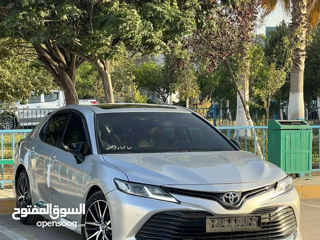 كامري 2020 فل بدون فتحة فحص كامل - جمرك جديد (( قابل للبدل ))