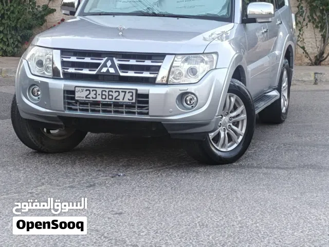 2014 ميتسوبيشي باجيرو GLX