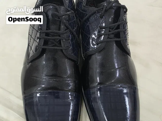 حذاء انيق غير مستخدم