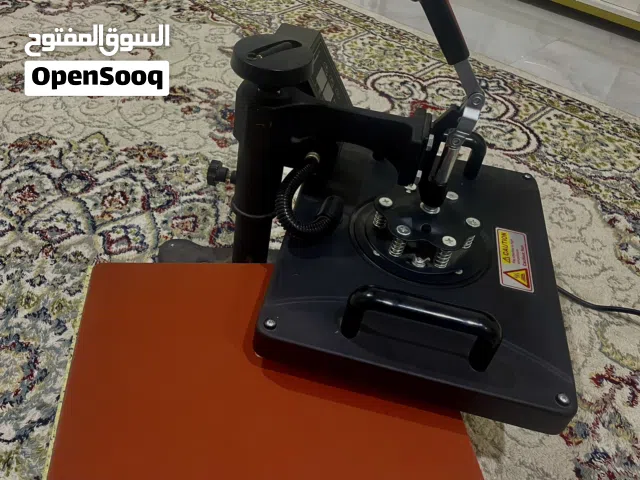 مكبس حراري مع ادواته