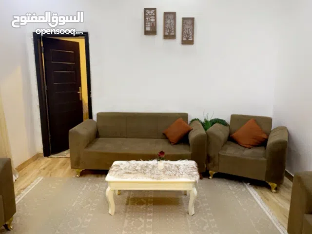 120 m2 3 Bedrooms Townhouse for Rent in Tripoli Mizran St