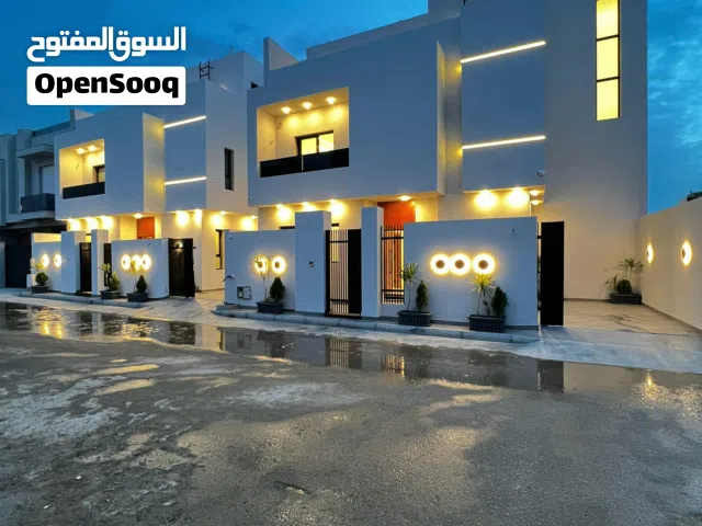 2 فيلات جنب بعض دورين وملحق
