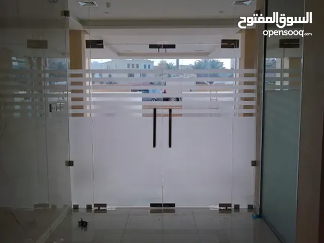 فني زجاج سكوريت (تخفيضات  ( علي جميع انواع الزجاج في جميع مناطق الكويت )