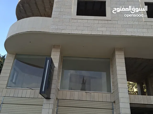 محل له بابين للبيع بسعر مغري