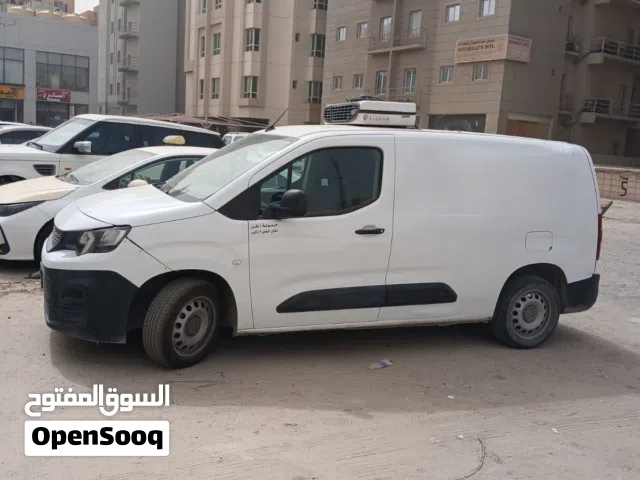 سيارات بيجو بارتنر للبيع