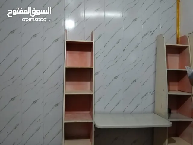 غرف نوم وكنب للبيع