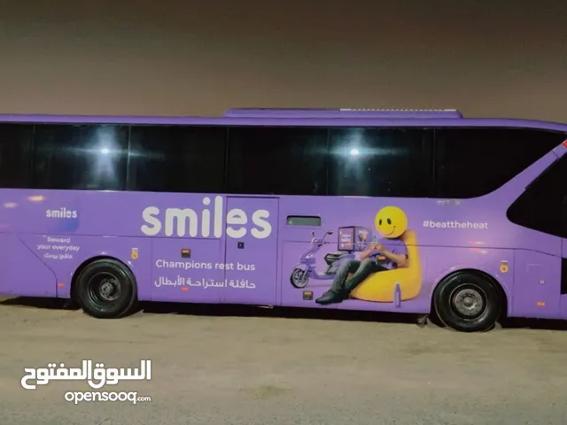رخصة تجاريه دبي مع حافلتين للبيع