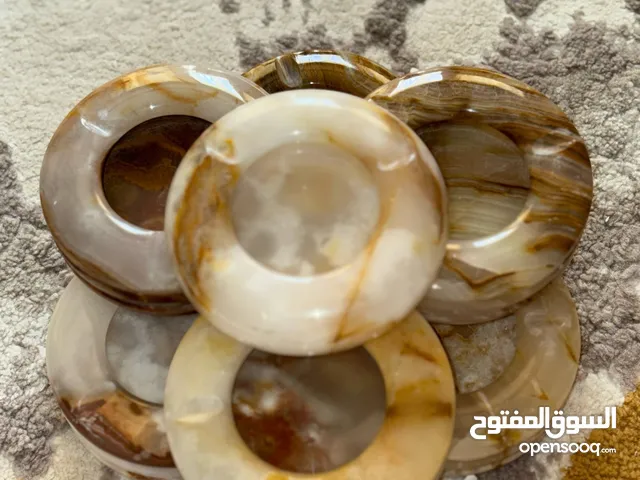 طفيات راقيه وجميله مصنوعه من رخام الأصلي وراقي وسعر يختلف با قطعه17و الجمله12