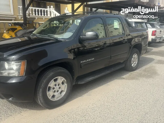 Used Chevrolet Avalanche in Mubarak Al-Kabeer