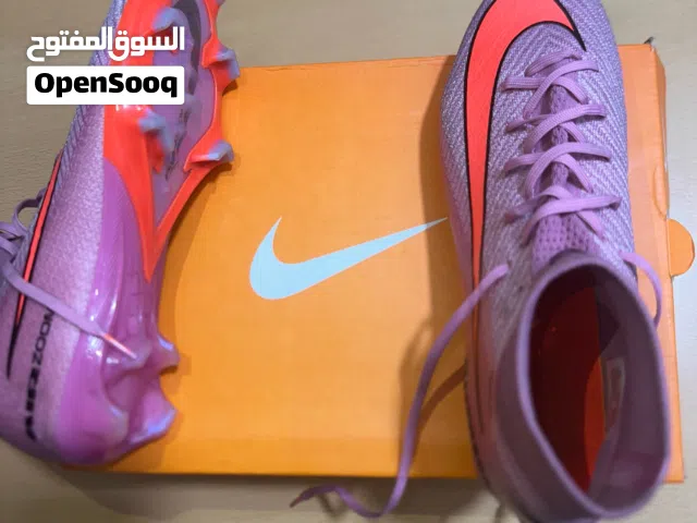 41 Sport Shoes in Hawally