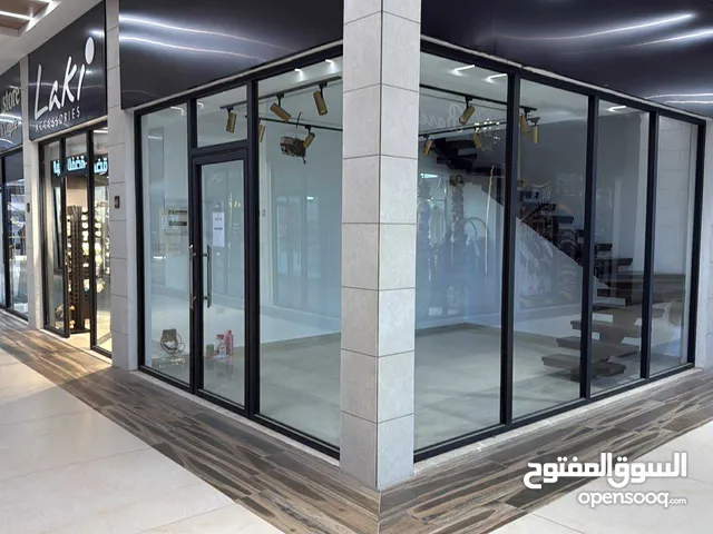 محل للإيجار السيتي سنتر الطابق الأول (ليس الأرضي) مساحته 22متر مربع، المحل طابقين