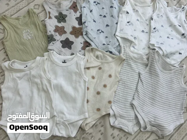 ملابس رضع نظيف