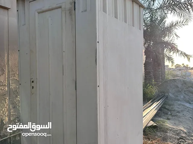 حمام فايبر بحاله جيده مع معداته