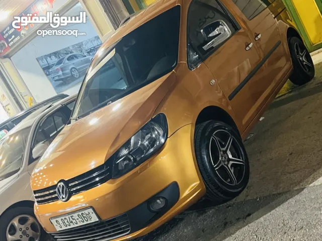 كادي بالكرتونه 2014 كراسي اصلي عداد قليل موجوده بالخليل