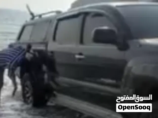 غطاء حوض تاكوما نضيف