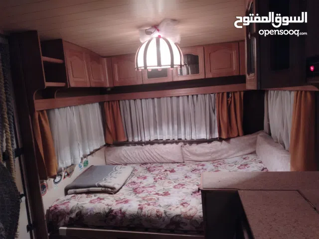 كرافان إيطالي.. في حالة جيدة صالح للرحلات