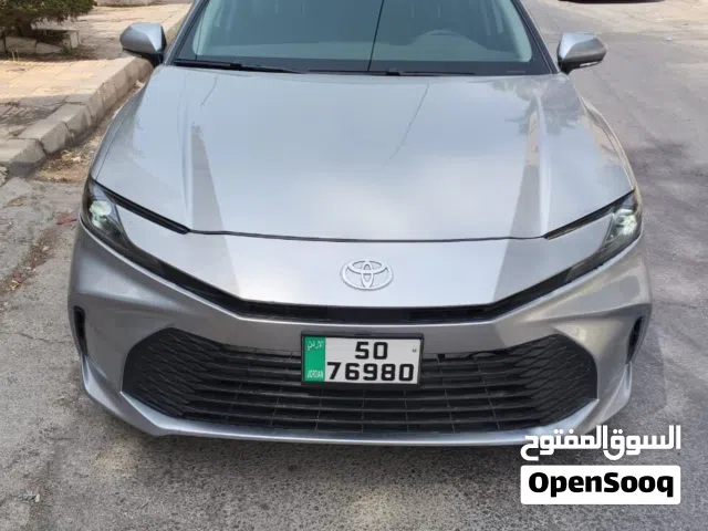 private driver-toyota camrey2025
