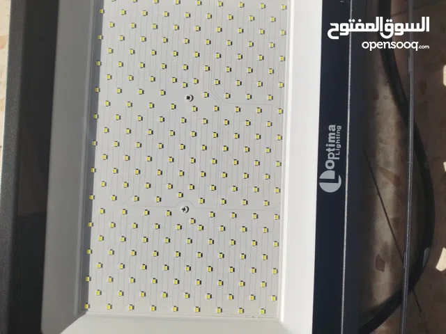 كشاف ليد 200 واط مع حساس للاضائة