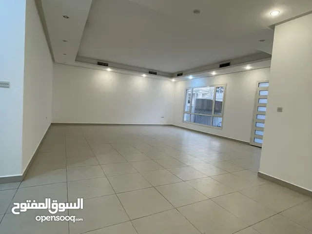 400 m2 4 Bedrooms Apartments for Rent in Mubarak Al-Kabeer Fnaitess