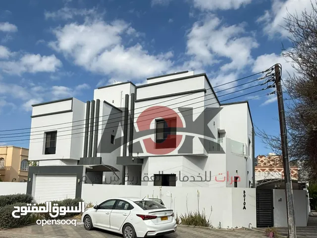 فيلا راقية ونظيفة في الحيل الشمالية للايجار villa fir rent in hail nourth