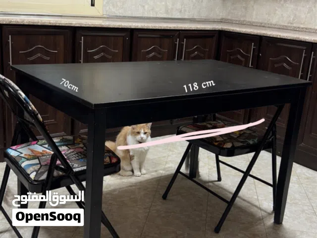 طاوله كبيره للمطبخ او لغرفه الطعام