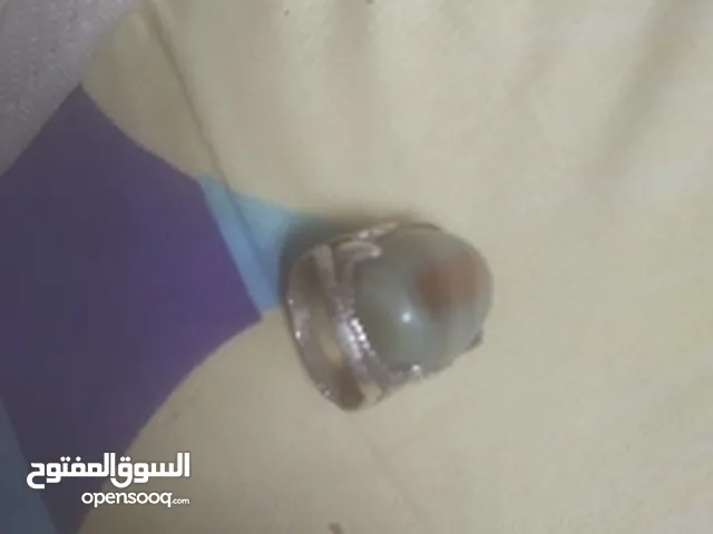 خاتم عقيق يمني للبيع بسعر مغري