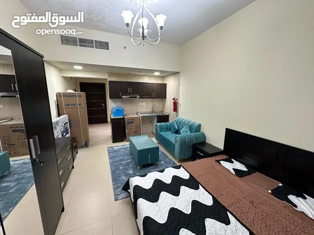 (عزب) استوديو مفروش فاخر بأبراج الياسمين – براندا كبيرة وإطلالة مميزة، شامل كل شيء وفي موقع استثنائي