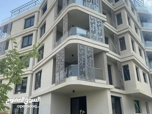195m2 3 Bedrooms Apartments for Sale in Giza 6th of October