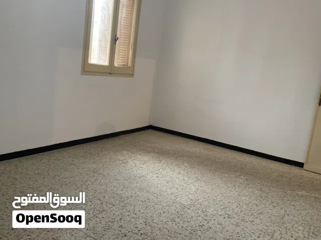 فيلا للإيجار في بن عاشور شارع الجرابة موقع ممتاز واجهتين