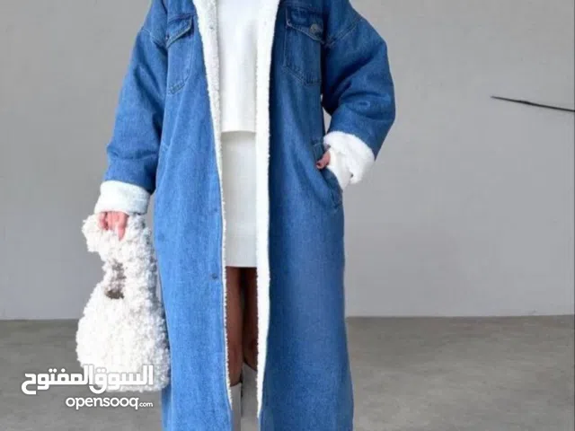 ترنش كوت جينز مبطن فرو.. قطعة مختلفة عن أي ترند  شياكة ودفا في حتة واحدة