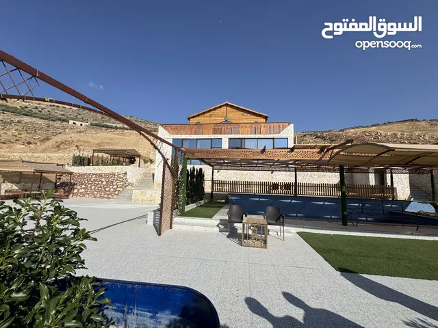 شالية قرب اوتستراد عمان - اربد ب اطلاله مميزة