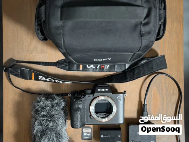 Sony a7R IV نظيفة جدًا (61MP) شتر قليل + ملحقات