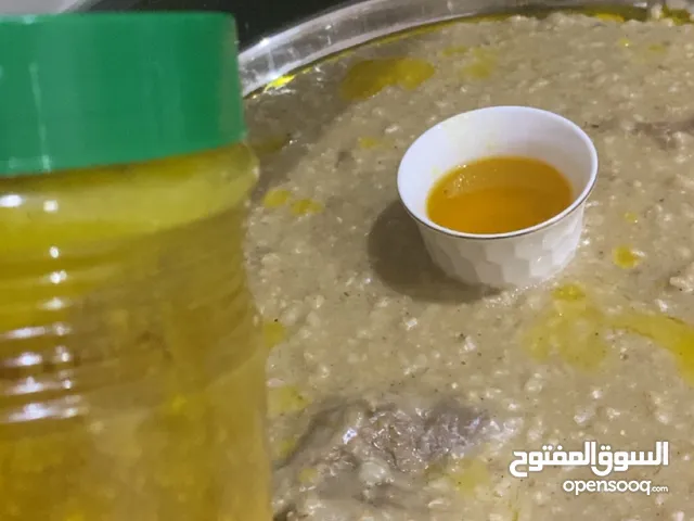 سمن بقر عماني طازج بايدي عمانيه طعم ومذاق ولا اروع