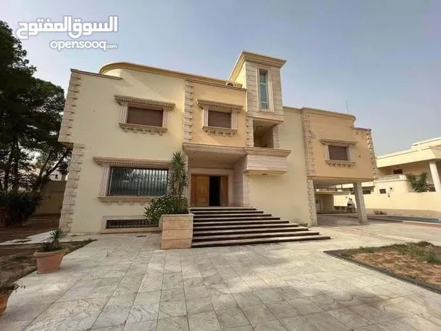 800 m2 More than 6 bedrooms Villa for Rent in Tripoli Al-Serraj