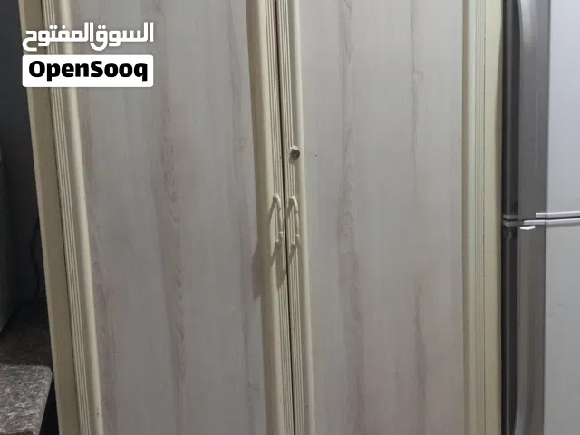 خزانه مطبخ وسيعه جدا لاغراض المطبخ