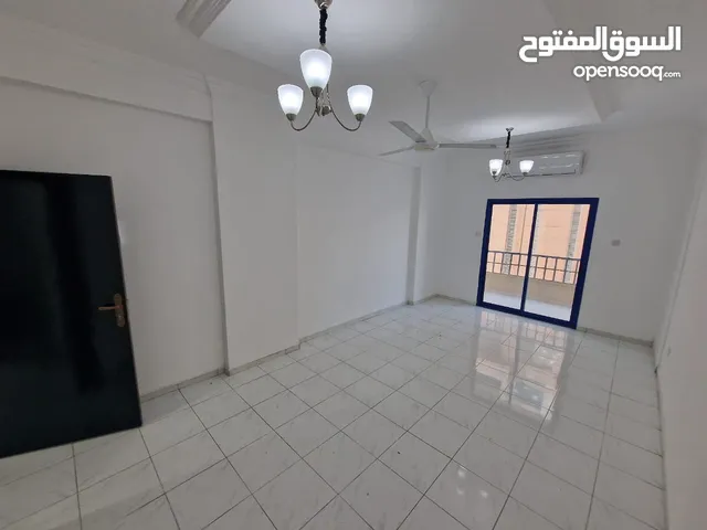 (علاء)فرصة رائعة استوديو واسع للإيجار في موقع مميز بعجمان مقابل النعيمية 1 مطبخ كبير منفصل