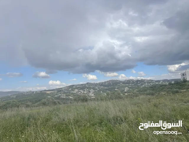 قطعة 810 متر بالحي الجديد مقابل مفرق صرة عراس الجبل سكن ب اطلالة مرتفعة وارض مستوية ومميزة