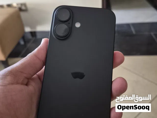Iphone 16   battery health 100%