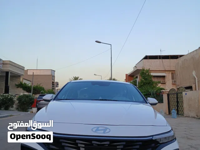 2024 هيونداي النترا SEL