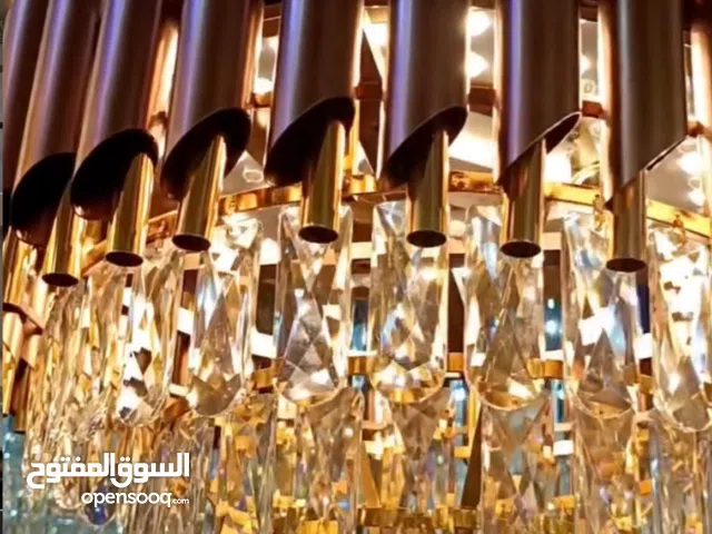 ثرية ومروحة بنفس الوقت واضاءة ممتازة واستعمال نظيف جدا