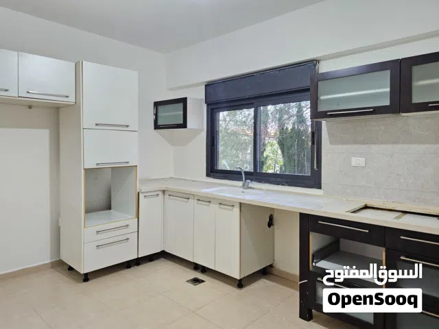 150 m2 3 Bedrooms Apartments for Rent in Ramallah and Al-Bireh Surda