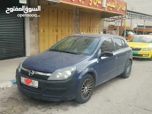 Used Opel Astra in Ramallah and Al-Bireh