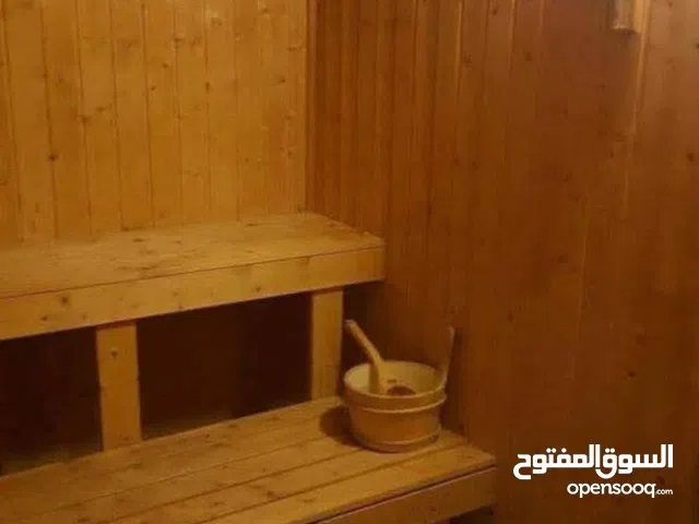 صالون نسائي للبيع