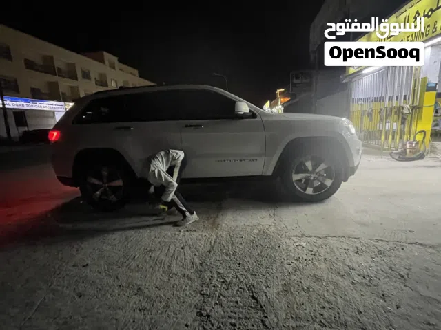 Used Jeep Grand Cherokee in Dhofar