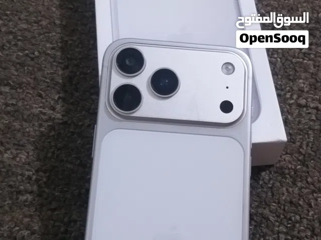 ايفون 17 برو ماكس كوبي