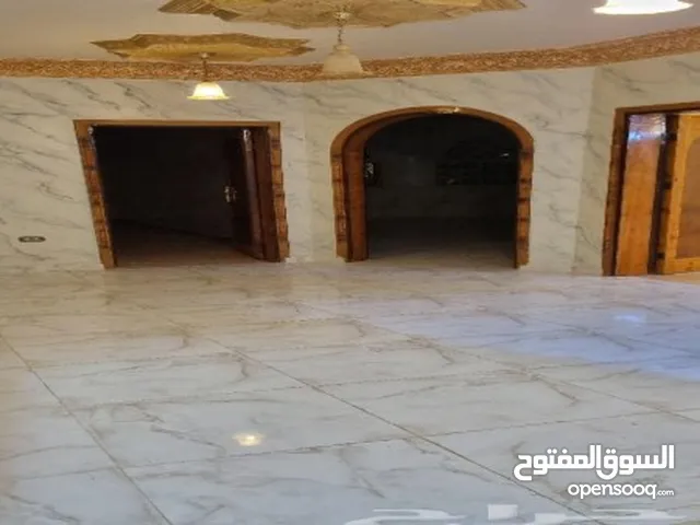 280 m2 More than 6 bedrooms Apartments for Rent in Taif Al Halqah Al Gharbia