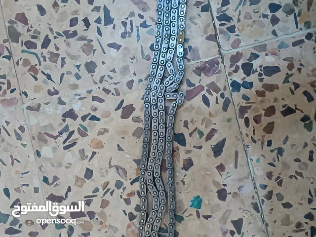 جنازير فرك  استخدام اقل من اسبوع خمس دنانير جنط 26
