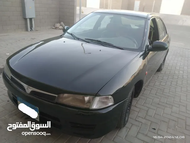 لانسر كريستالة 1998